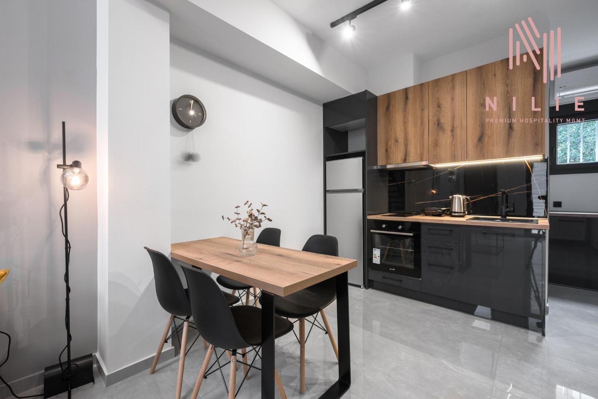 Railway Lofts, Nilie Hospitality Mgmt Apartment Thessaloníki Ngoại thất bức ảnh
